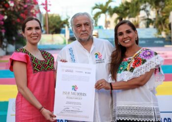 Recibe Isla Mujeres actualización de su nombramiento como Pueblo Mágico