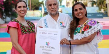 Recibe Isla Mujeres actualización de su nombramiento como Pueblo Mágico