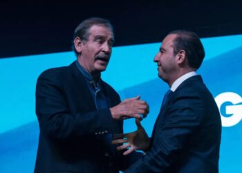 “Yo, Vicente Fox y miles más marcharemos para defender al INE”: Marko Cortés