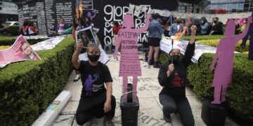 Se han combatido los delitos contra las mujeres, pero no es suficiente: AMLO