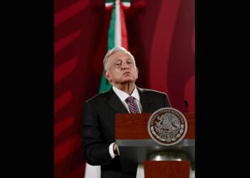 Quienes no resulten candidatos apoyen al elegido por encuesta, pide AMLO