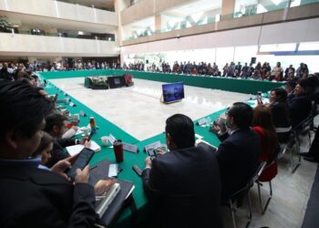 Presentan en la Cámara de Diputados proyecto de reforma constitucional en materia electoral