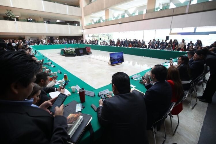 Presentan en la Cámara de Diputados proyecto de reforma constitucional en materia electoral