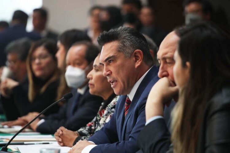 Morena sabe que no reúne los votos para reforma constitucional electoral: Alejandro Moreno