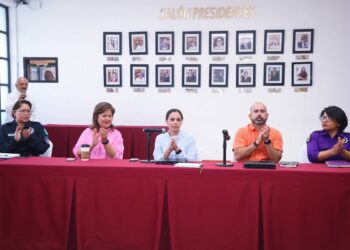 Exhorta Ana Patricia Peralta a servidores públicos a sumarse en la recuperación de la confianza social