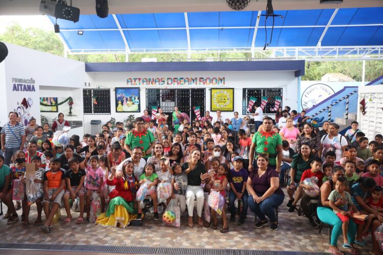 Contribuye gobierno de Ana Patricia Peralta a llevar alegría a niñas y niños en Cancún