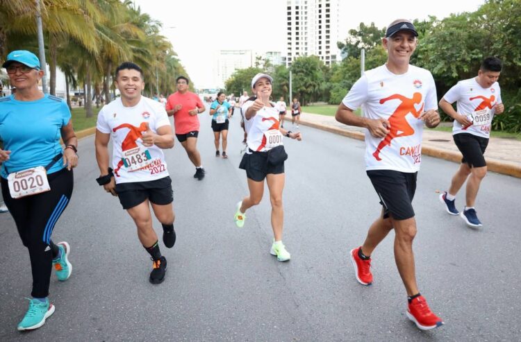 Promueve Ana Patricia Peralta identidad cancunense con competencias deportivas