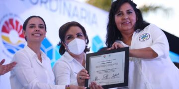 Refrenda Ana Patricia Peralta unidad entre el gremio sindical del Ayuntamiento de Benito Juárez