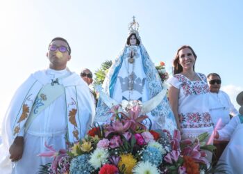Celebran con fervor Procesión de la Virgen de la Inmaculada Concepción en Isla Mujeres