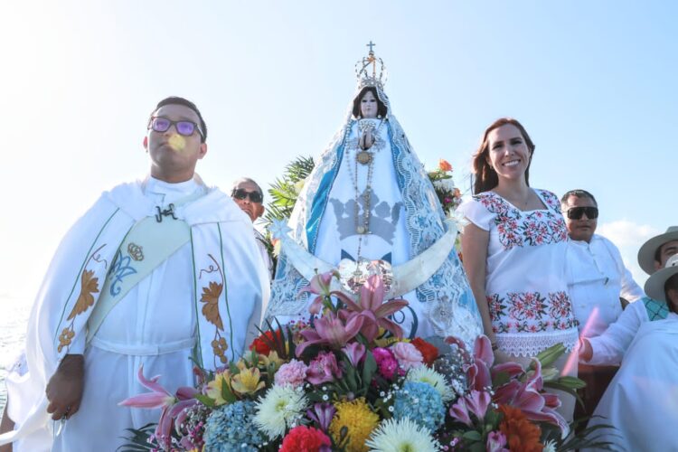 Celebran con fervor Procesión de la Virgen de la Inmaculada Concepción en Isla Mujeres