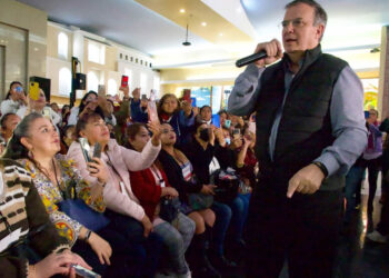 Propone Marcelo Ebrard debates entre aspirantes de Morena a la Presidencia