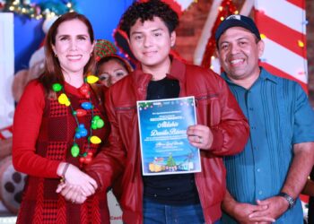 Familias isleñas y turistas disfrutan del programa artístico-musical “Navidad con la Gente” en Isla Mujeres