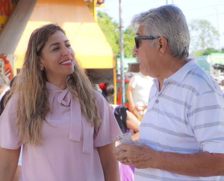 Escucha Marybel Villegas necesidades de los habitantes de la región 239