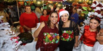 Puerto Morelos, presente en desfile y verbena navideña organizada en Chetumal