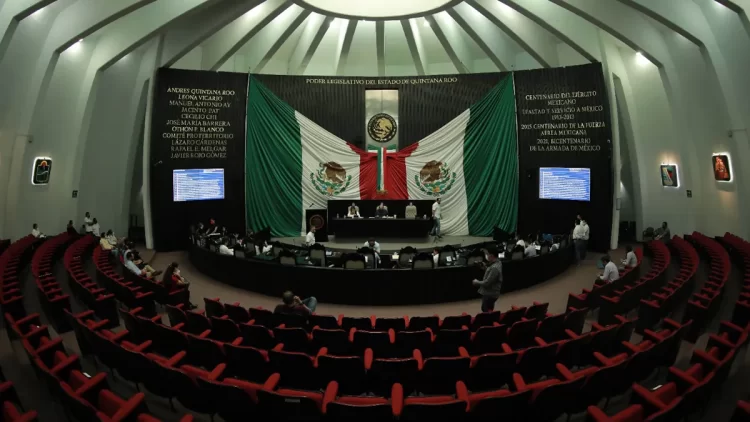 Con dinero y sin pretextos