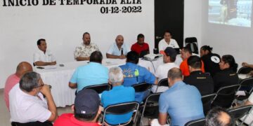 Se reúnen autoridades municipales de Puerto Morelos y prestadores de servicios turísticos