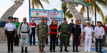 Da Atenea Gómez banderazo del Operativo Vacacional de Invierno Guadalupe-Reyes 2022 en Isla Mujeres