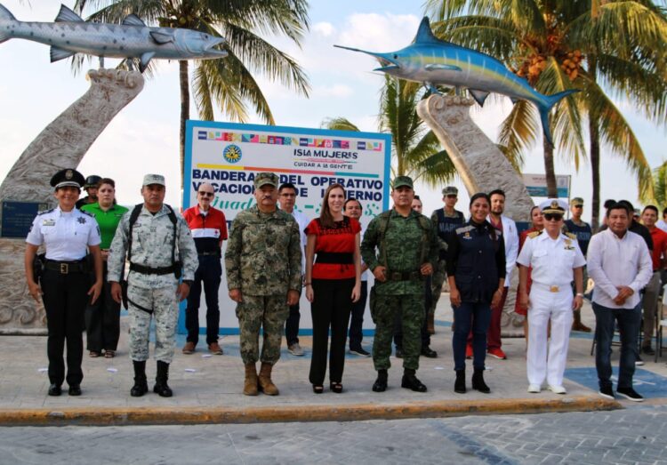 Da Atenea Gómez banderazo del Operativo Vacacional de Invierno Guadalupe-Reyes 2022 en Isla Mujeres
