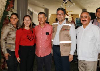 Trabajo coordinado permitirá fortalecer los servicios de salud en Isla Mujeres: Atenea Gómez