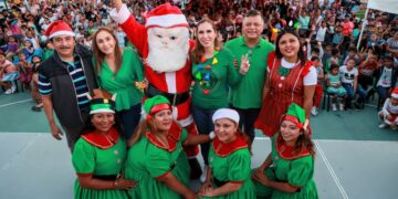 Cierra Atenea Gómez con broche de oro Posada en tu Colonia en Zona Continental