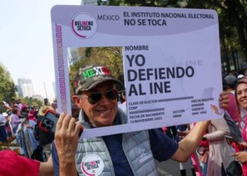 “El INE no se toca”: protesta digital