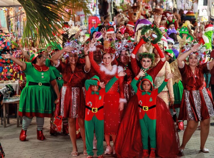 Llena Atenea Gómez de magia las calles de Isla Mujeres con el Gran Desfile Navideño 2022