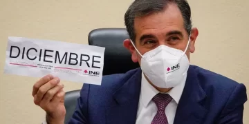 Lorenzo Córdova, ¿cuándo se va del INE?