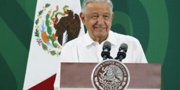 No va a haber "dedazo" rumbo a elecciones presidenciales de 2024, insiste AMLO