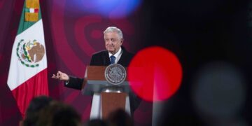 AMLO celebra reducción a 7.80 del índice inflacionario