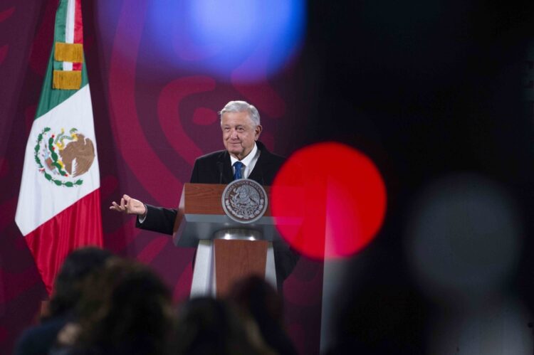 AMLO celebra reducción a 7.80 del índice inflacionario