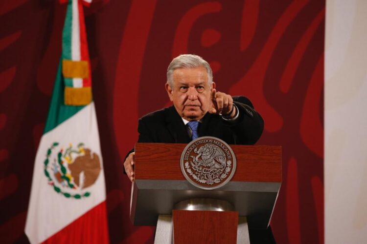 "INE no se salió con la suya de mantener privilegios": AMLO