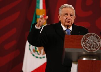 Energías renovables, tema prioritario en reunión con Joe Biden y Justin Trudeau: AMLO