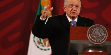 Energías renovables, tema prioritario en reunión con Joe Biden y Justin Trudeau: AMLO