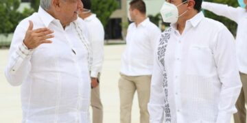AMLO defiende a Carlos Joaquín para ser embajador de México en Canadá