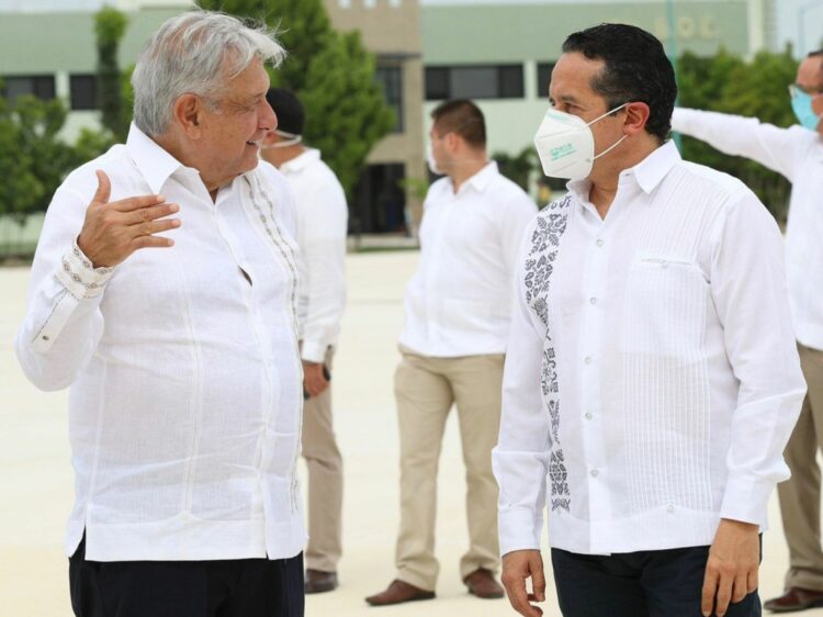 AMLO defiende a Carlos Joaquín para ser embajador de México en Canadá