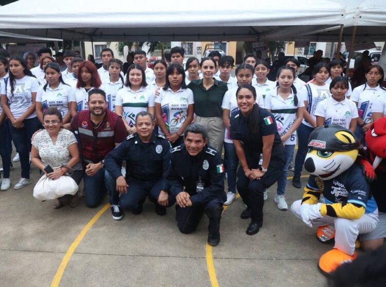 Buscamos fortalecer paz y unión con acciones de proximidad: Ana Patricia Peralta