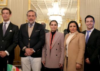 Ana Patricia Peralta firma acuerdo con Cámara de Comercio, Industria y Servicios de Madrid