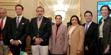 Ana Patricia Peralta firma acuerdo con Cámara de Comercio, Industria y Servicios de Madrid