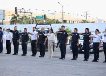 Compartimos visión y trabajo por un Cancún en paz: Ana Patricia Peralta