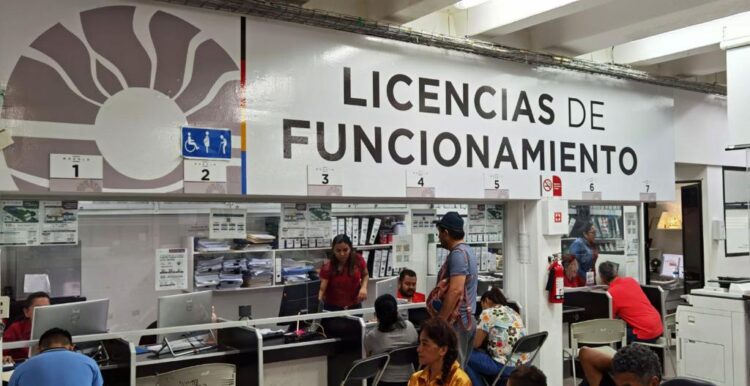 Facilitamos trámites para empresarios cancunenses: Ana Patricia Peralta