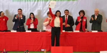 Alejandra Del Moral se registra como precandidata a gubernatura del Edomex