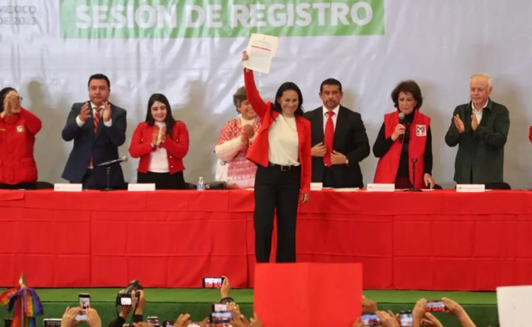 Alejandra Del Moral se registra como precandidata a gubernatura del Edomex