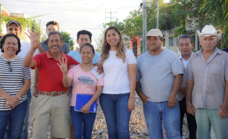 Reconocen vecinos de la Región 235 labor gestora de Marybel Villegas