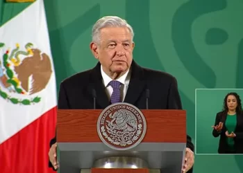 Envía AMLO sus condolencias a víctimas del choque del Metro