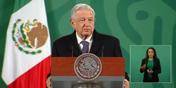 Envía AMLO sus condolencias a víctimas del choque del Metro