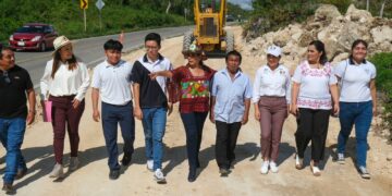 Supervisa Mara Lezama construcción de ciclopista prometida en Chunhuhub