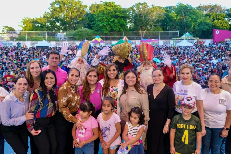 Mara Lezama celebra Día de Reyes con miles de niñas y niños de Chetumal
