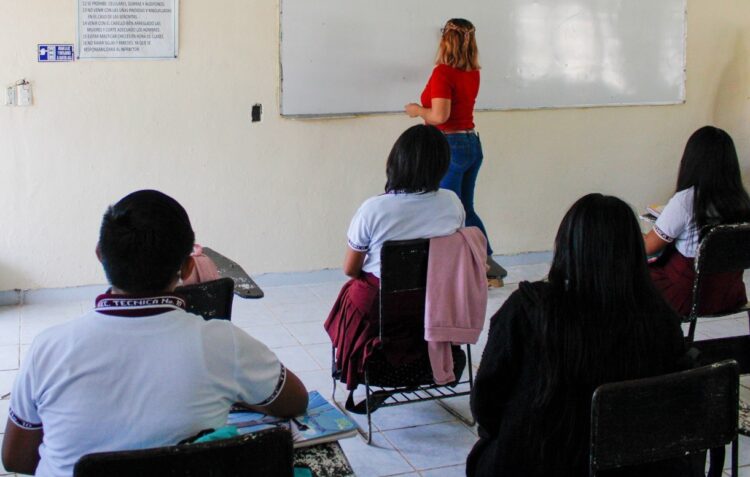 Regresan a clases más de 5 mil alumnos de educación básica en Puerto Morelos