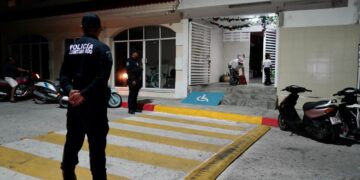 Atenea Gómez refuerza vigilancia en zonas escolares de Isla Mujeres