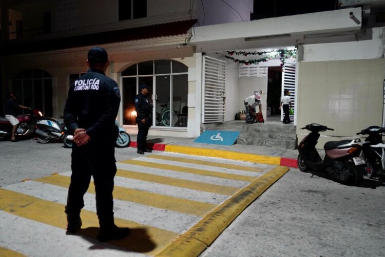 Atenea Gómez refuerza vigilancia en zonas escolares de Isla Mujeres